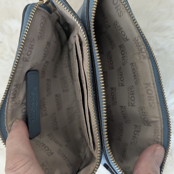Michael Kors  Jet Set Double Wristlet Blue Like New